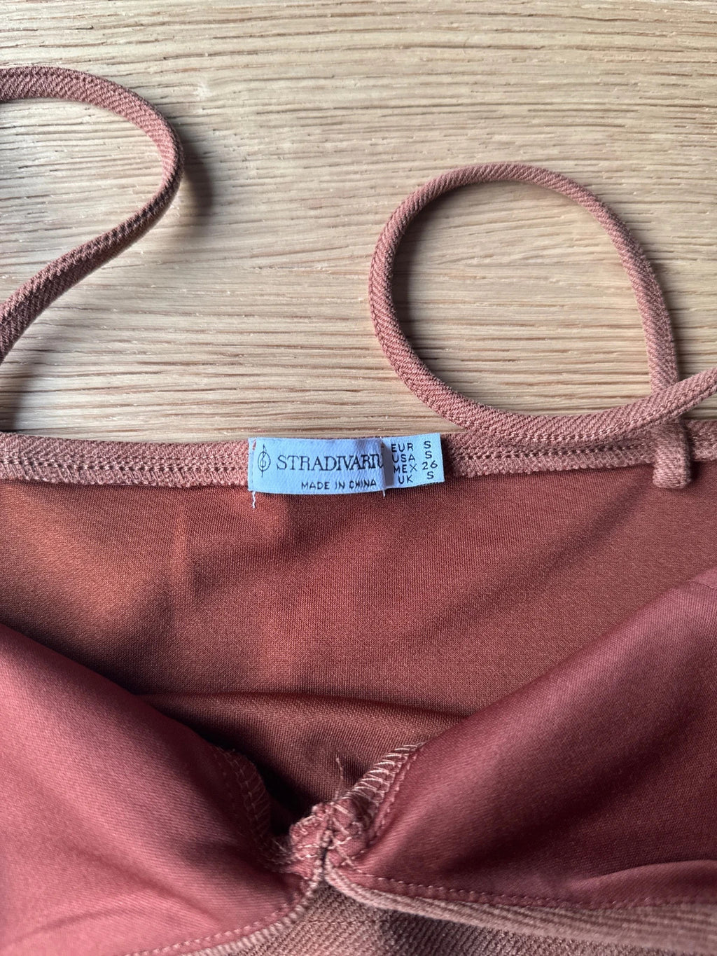Stradivarius women's brown cropped top is size S