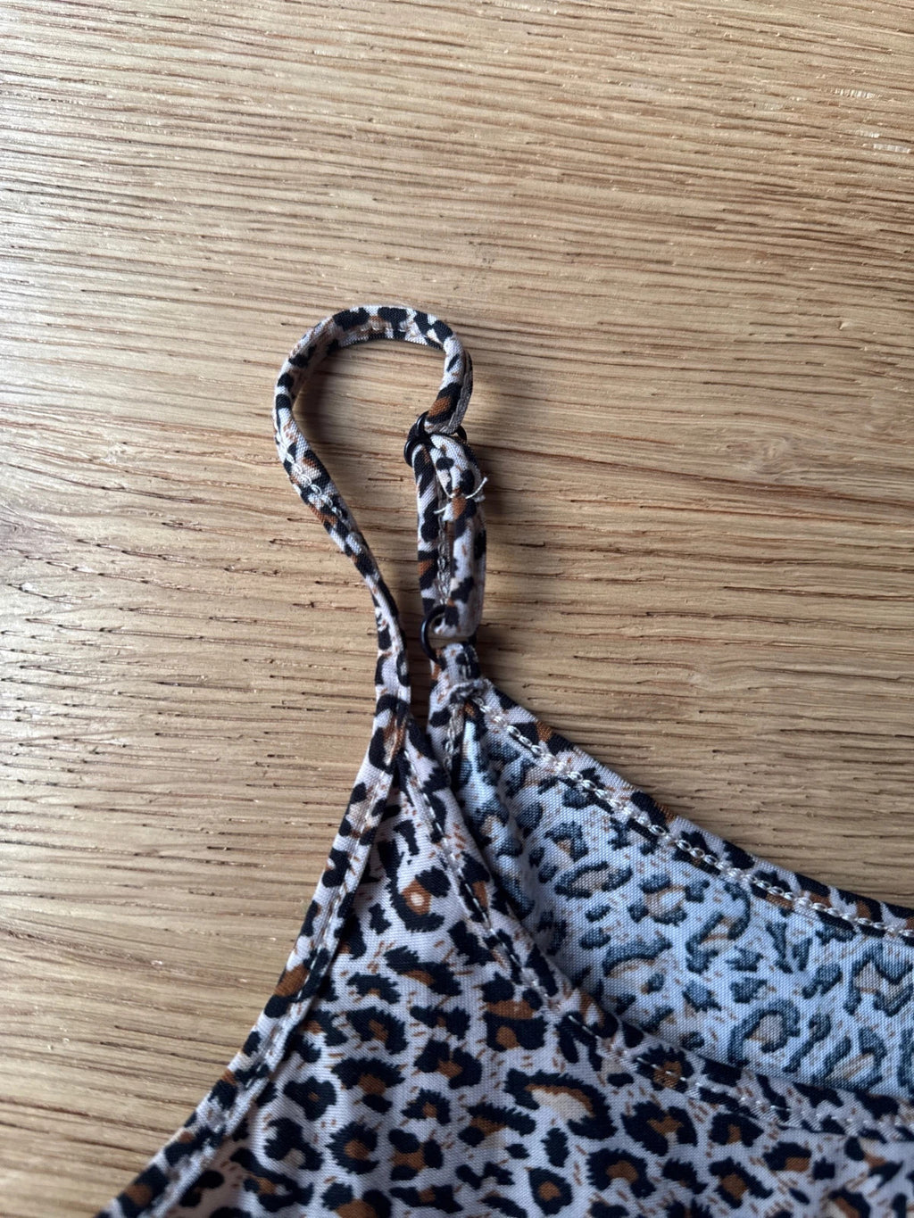 SHEIN Leopard Print Knitted Cropped Top Size S