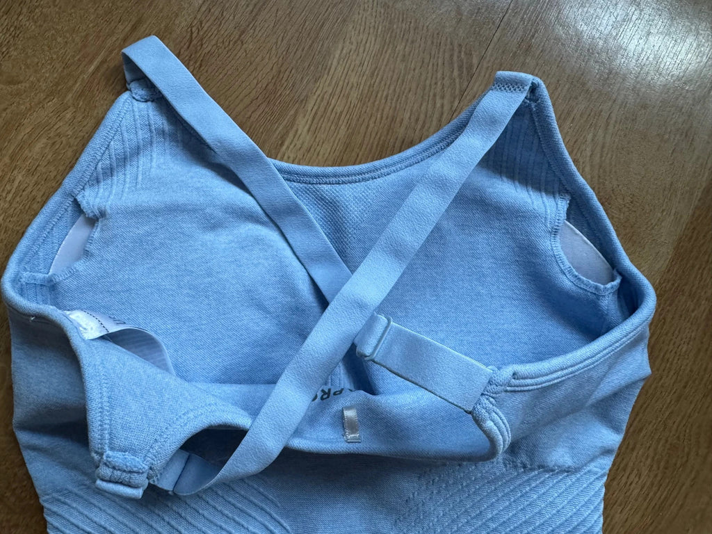 USA PRO Seamless Adjustable Sports Bra